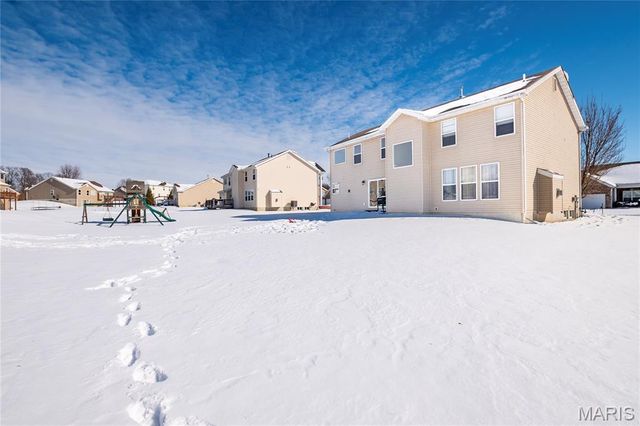 3851 Riverside Pointe Drive, Hazelwood, MO 63034