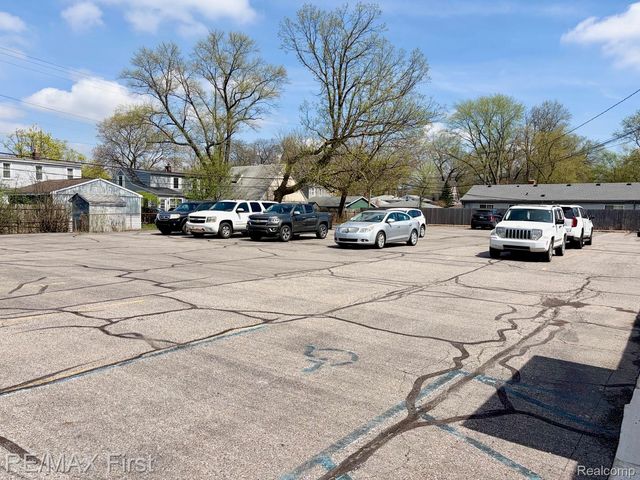 1202 Catalpa Drive, Royal Oak, MI 48067