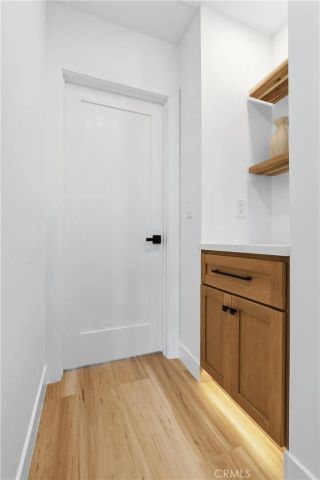 3330 Delaware Avenue, Santa Monica, CA 90404