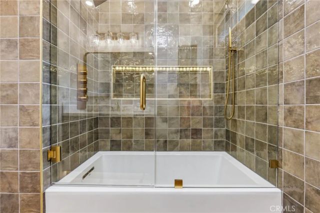 3330 Delaware Avenue, Santa Monica, CA 90404