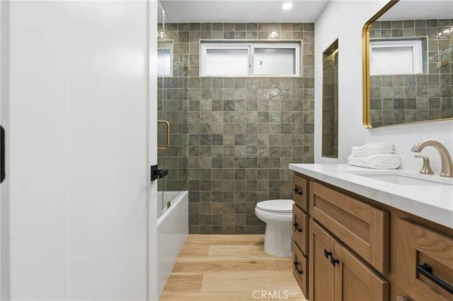 3330 Delaware Avenue, Santa Monica, CA 90404