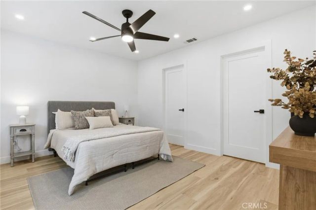 3330 Delaware Avenue, Santa Monica, CA 90404