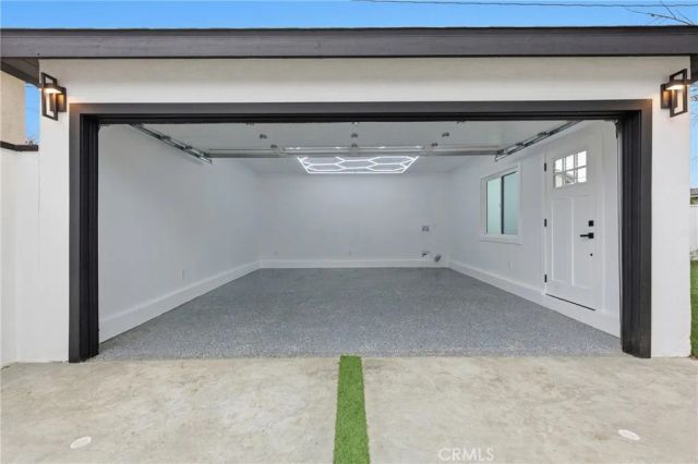 3330 Delaware Avenue, Santa Monica, CA 90404