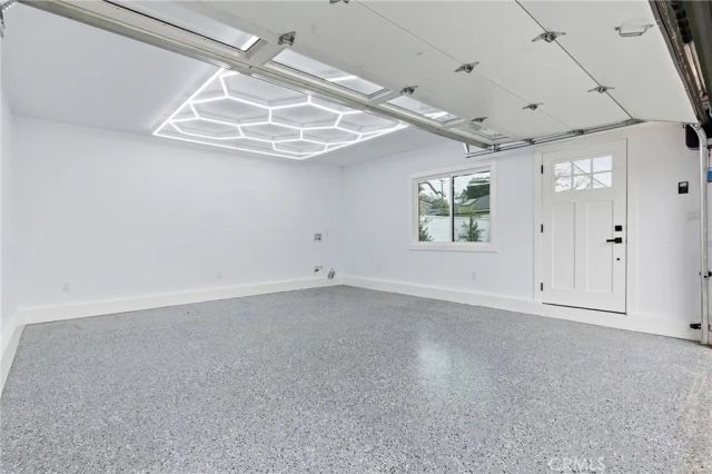 3330 Delaware Avenue, Santa Monica, CA 90404