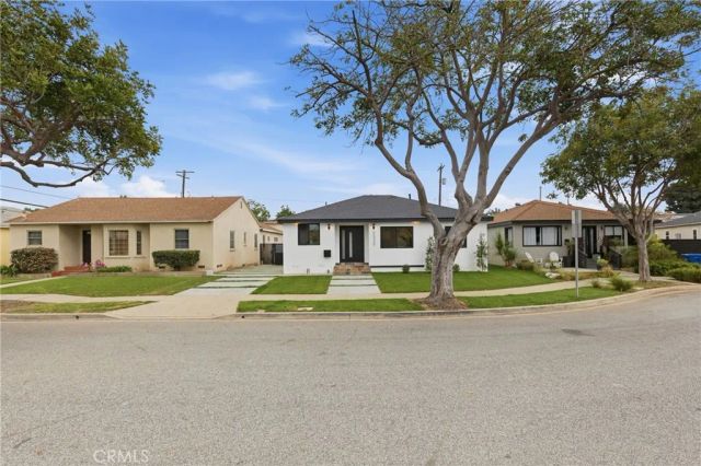 3330 Delaware Avenue, Santa Monica, CA 90404