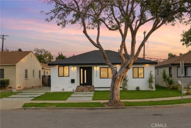 3330 Delaware Avenue, Santa Monica, CA 90404