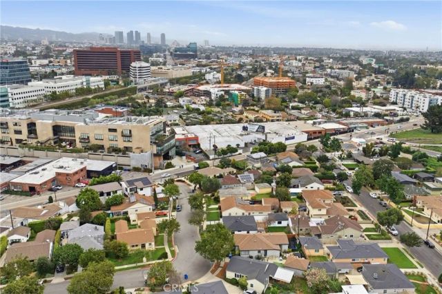 3330 Delaware Avenue, Santa Monica, CA 90404