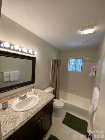 101 Boyd Drive 2C, Flat Rock, NC 28731