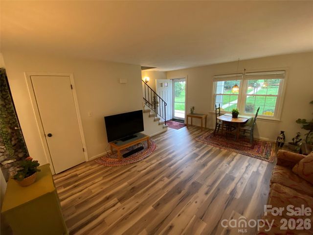 101 Boyd Drive 2C, Flat Rock, NC 28731