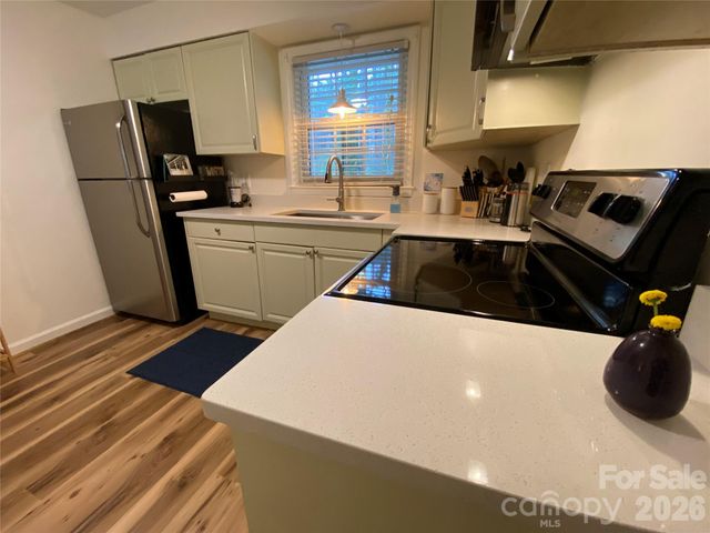 101 Boyd Drive 2C, Flat Rock, NC 28731