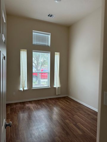 1818 Sonoma Breeze Drive, Houston, TX 77049