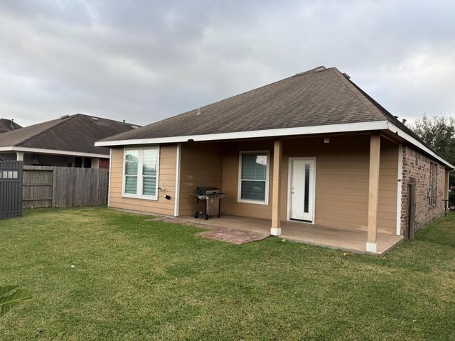 1818 Sonoma Breeze Drive, Houston, TX 77049