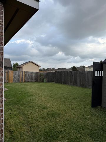 1818 Sonoma Breeze Drive, Houston, TX 77049