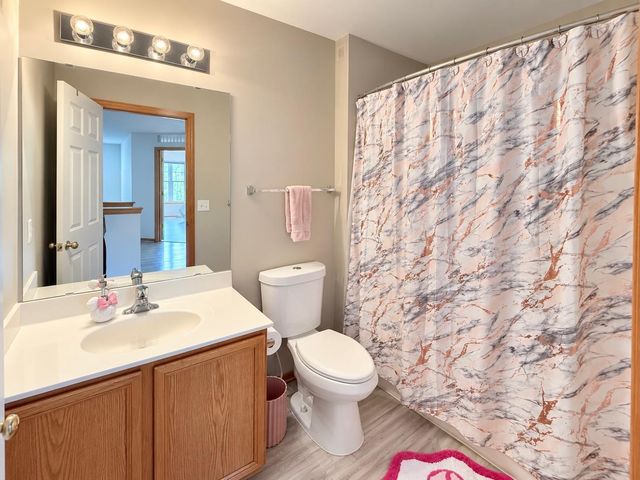 11193 204th Street W 201, Lakeville, MN 55044