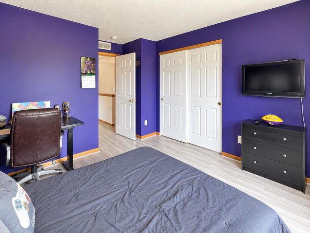 11193 204th Street W 201, Lakeville, MN 55044