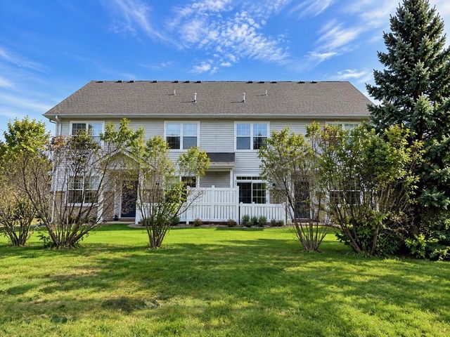 11193 204th Street W 201, Lakeville, MN 55044