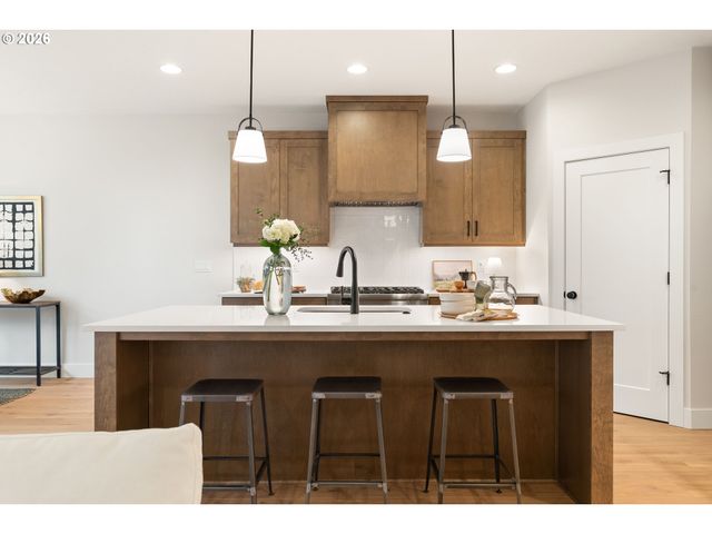 2885 Nw 114TH Ter, Portland, OR 97229