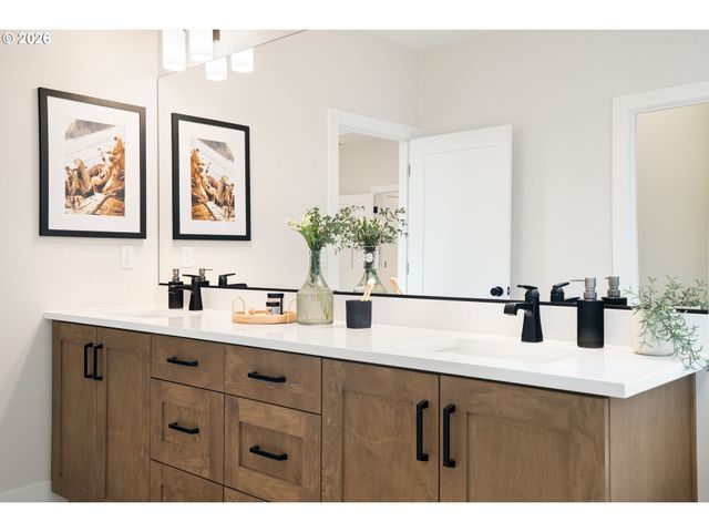 2885 Nw 114TH Ter, Portland, OR 97229