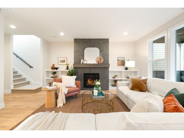 2885 Nw 114TH Ter, Portland, OR 97229