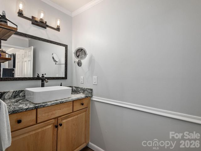 228 White Oak Road, Waynesville, NC 28785