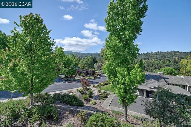 2175 Cactus Ct 1, Walnut Creek, CA 94595