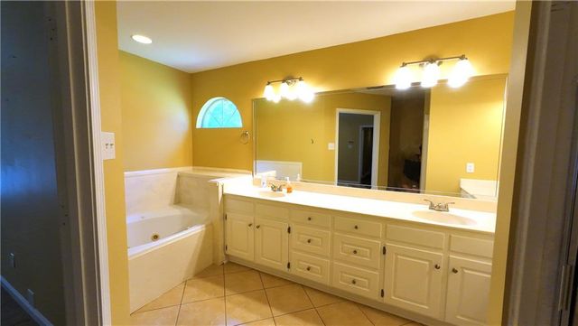 7165 Ashmoor Drive N, Mobile, AL 36695