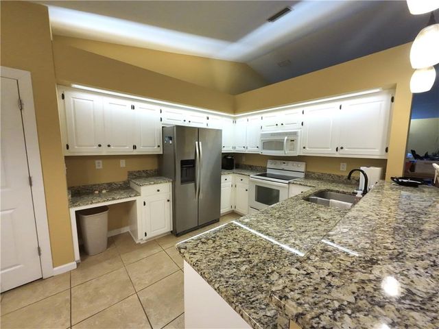 7165 Ashmoor Drive N, Mobile, AL 36695