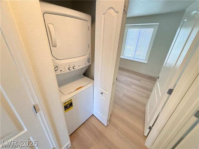 7200 Pirates Cove 2033, Las Vegas, NV 89145