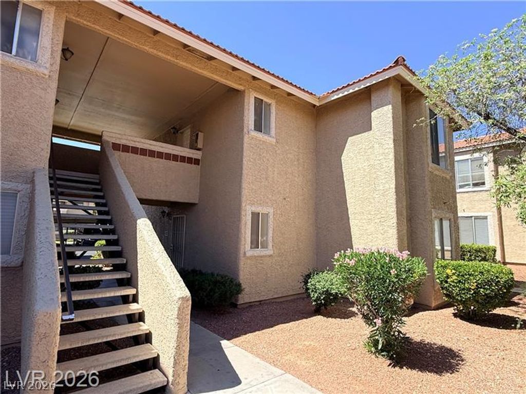 7200 Pirates Cove 2033, Las Vegas, NV 89145