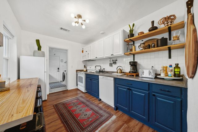 306 Mineral Street, Hot Springs, AR 71901