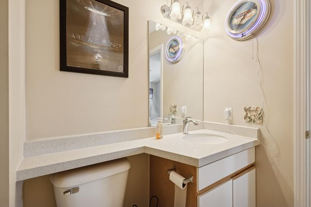 3075 Poplar Creek Drive SE 303, Grand Rapids, MI 49512