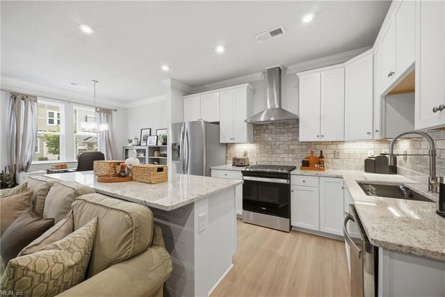421 Life Tree TRL, Chesapeake, VA 23323