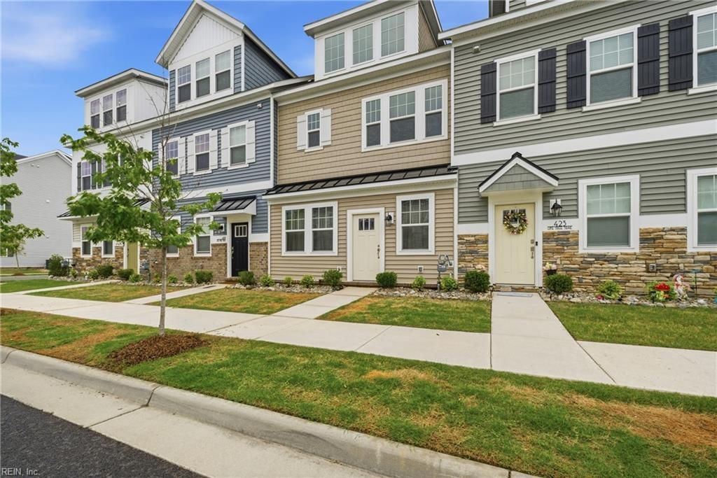 421 Life Tree TRL, Chesapeake, VA 23323