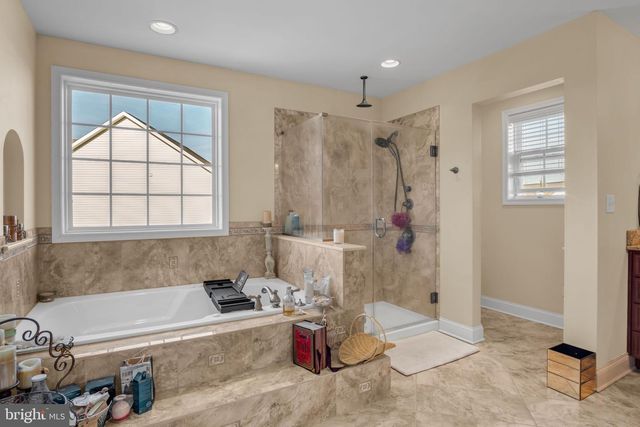 47 COUNTRY SIDE DRIVE, Carlisle, PA 17013