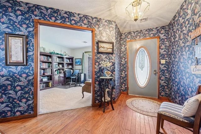 2305 E Main Street, Shawnee, OK 74801