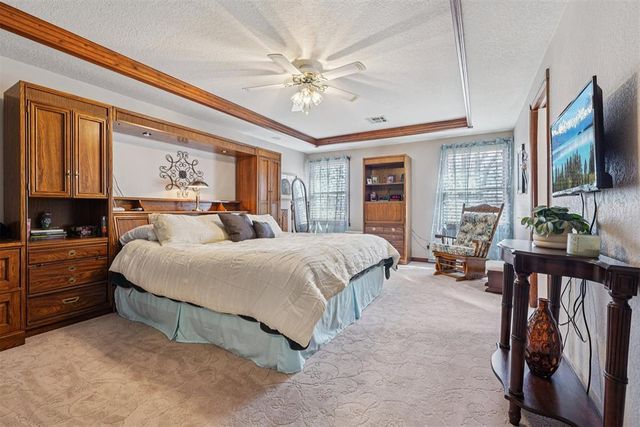 2305 E Main Street, Shawnee, OK 74801