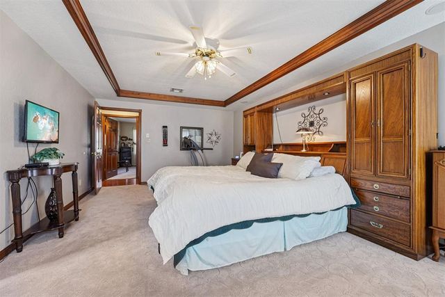 2305 E Main Street, Shawnee, OK 74801