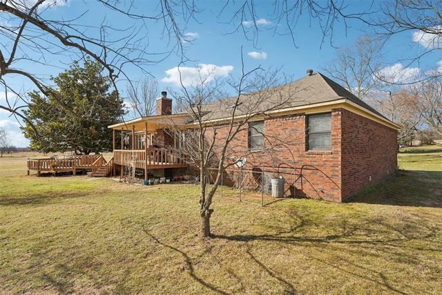 2305 E Main Street, Shawnee, OK 74801
