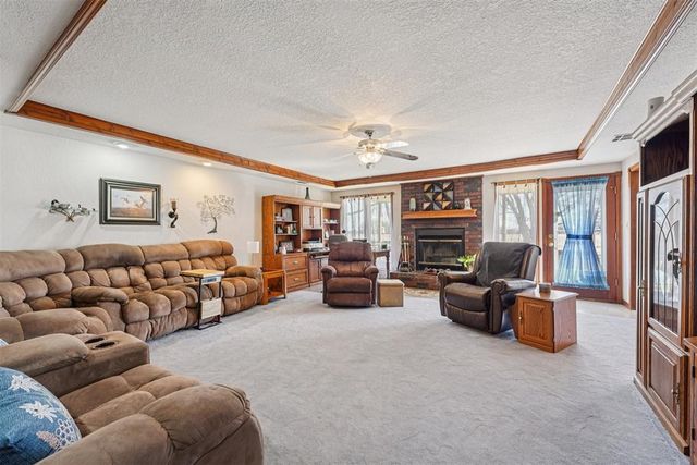 2305 E Main Street, Shawnee, OK 74801