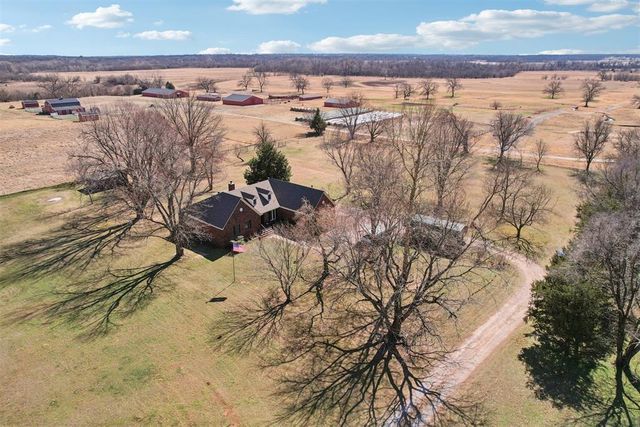2305 E Main Street, Shawnee, OK 74801