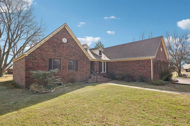2305 E Main Street, Shawnee, OK 74801