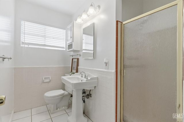 4629 Fishering Drive, Bakersfield, CA 93309