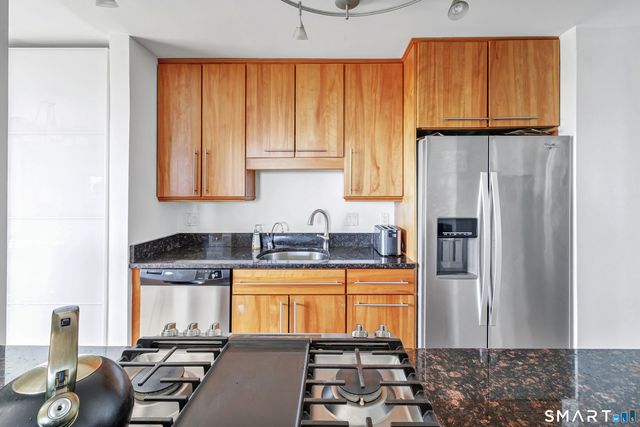 2625 Park Avenue PHD, Bridgeport, CT 06604
