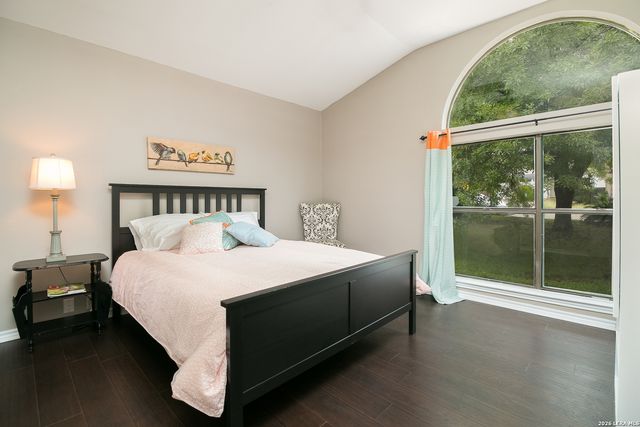 647 CYPRESSGREEN DR, San Antonio, TX 78245