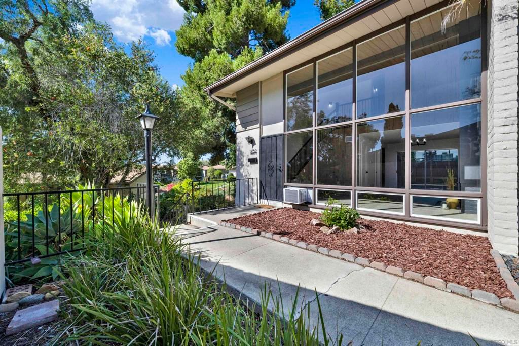 5750 Amaya Dr 20, La Mesa, CA 91942 — exterior