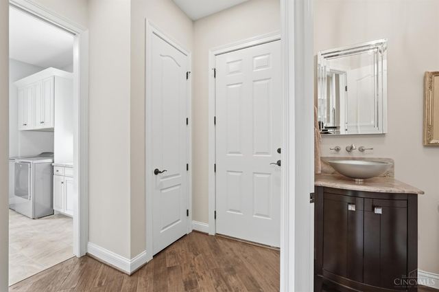 10260 Pendery Drive, Montgomery, OH 45242