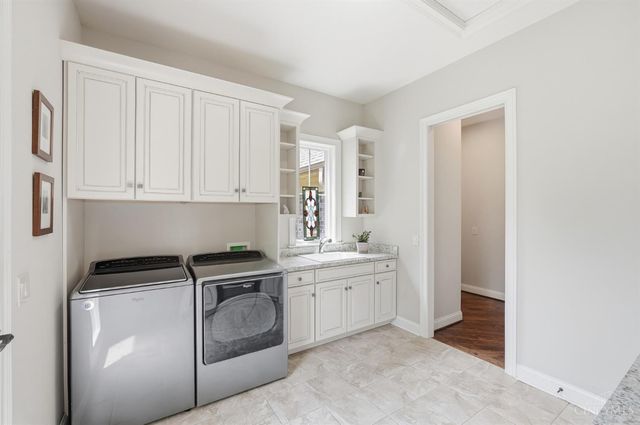 10260 Pendery Drive, Montgomery, OH 45242