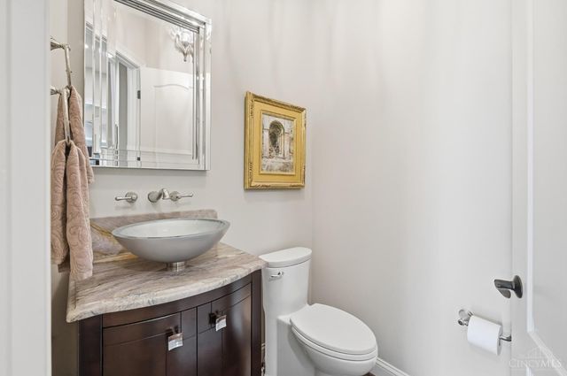 10260 Pendery Drive, Montgomery, OH 45242