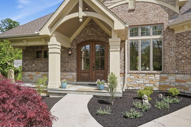 10260 Pendery Drive, Montgomery, OH 45242