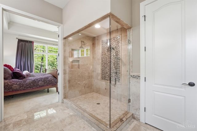 10260 Pendery Drive, Montgomery, OH 45242